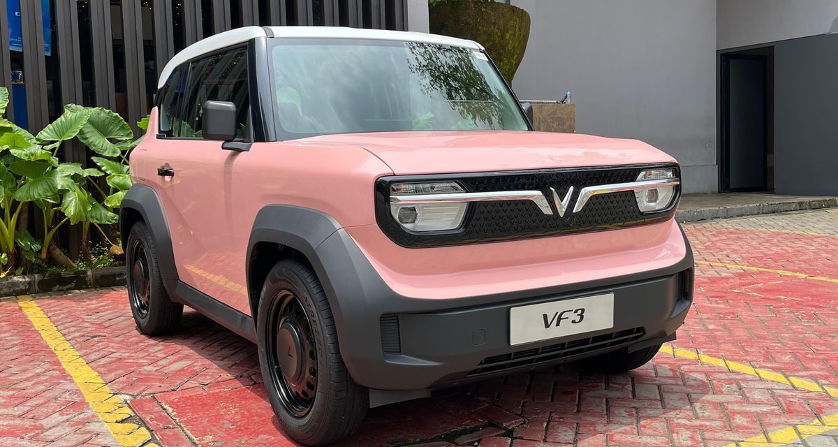 Nasib Apes VinFast VF3: Hantam Lubang Tol, Arm Langsung Patah