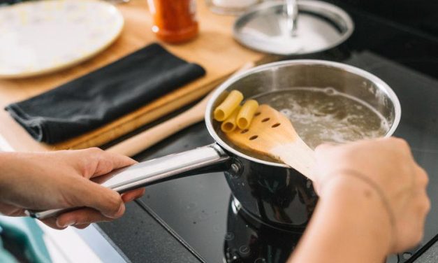 Kompor Induksi VS Listrik: Mana Lebih Efisien, Hemat Dan Praktis?