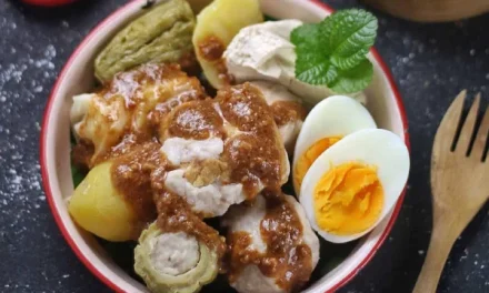 Siomay Lezat: Cita Rasa Tradisional, Tak Pernah Membosankan