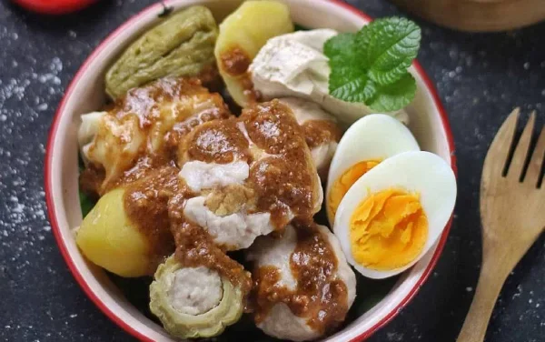 Siomay Lezat: Cita Rasa Tradisional, Tak Pernah Membosankan