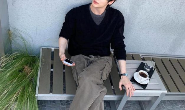 Byeon Woo Seok Dan Rahasia Gaya Hangout Effortlessly Cool