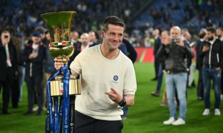Inter Milan Dominasi Kompetisi, Cristian Chivu Nikmati Gaji Dobel!