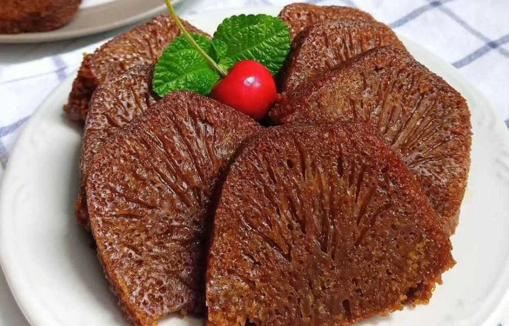 Kuliner Tradisional Kue Sarang Semut, Manis Dan Legit