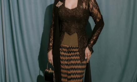 Aura Jawa Kental! Ariel Tatum Anggun & Balutan Kebaya Vintage