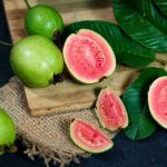 Sehat Alami! Jus Jambu Biji & Perannya Dalam Melawan Anemia