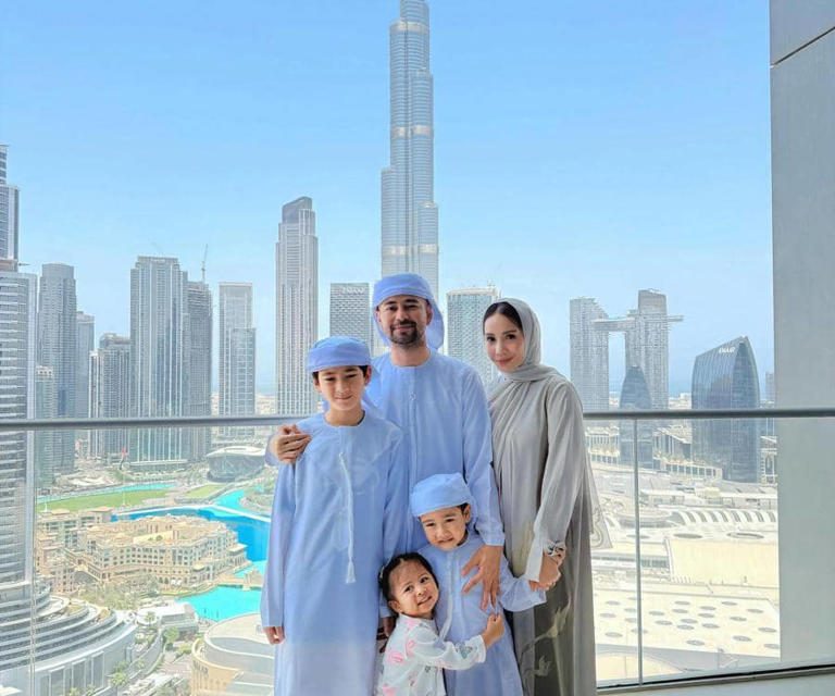 Nagita Di Dubai Akhirnya Bertemu Raffi Yang Baru Selesai Haji