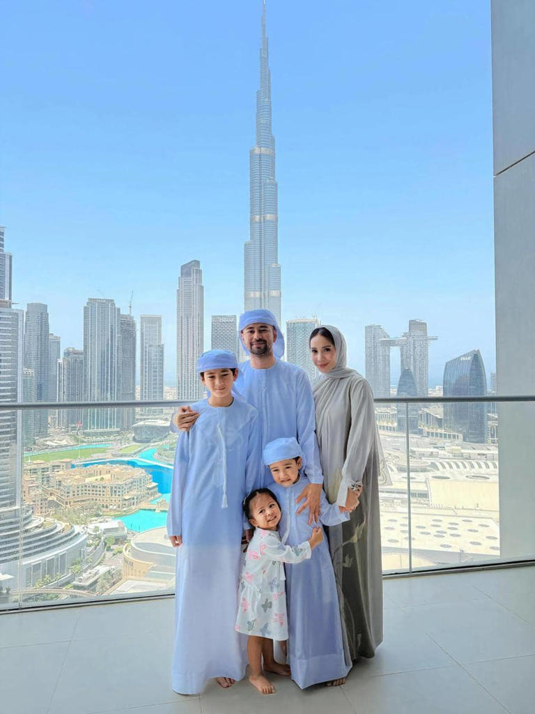 Nagita Di Dubai Akhirnya Bertemu Raffi Yang Baru Selesai Haji