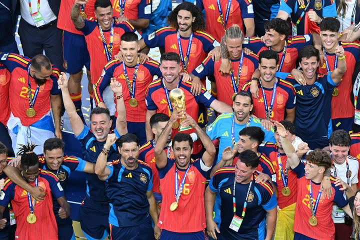 Alan Shearer: Spanyol Tampil Solid, Argentina Perlu Evaluasi
