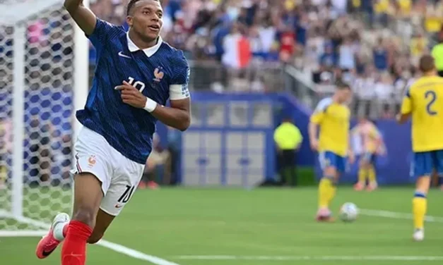 Emosi Tak Terbendung! Gill Jelaskan Aksi Kontroversial Ke Mbappe
