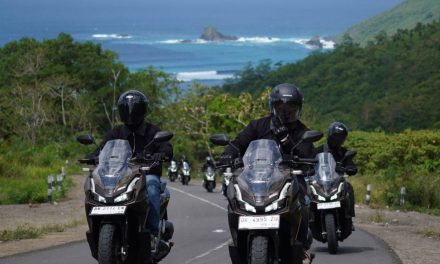 Matic Atau Kopling Manual, Mana Lebih Cocok Untuk Touring?