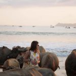 Pesona Bella Graceva Nikmati Keindahan Pantai Selong Belanak