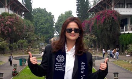 Selamat! Aiska Anak Ersa Mayori Resmi Jadi Sarjana Teknik ITB
