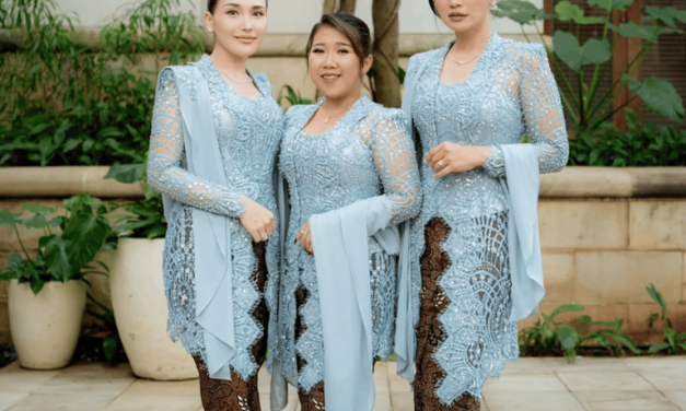 Makin Elegan! Gaya Undangan Ayu Ting Ting, Hesti & Kiky Saputri