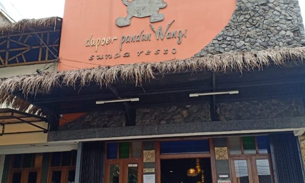 Wisata Kuliner Bandung! Dapoer Pandan Wangi, Menu Tradisional