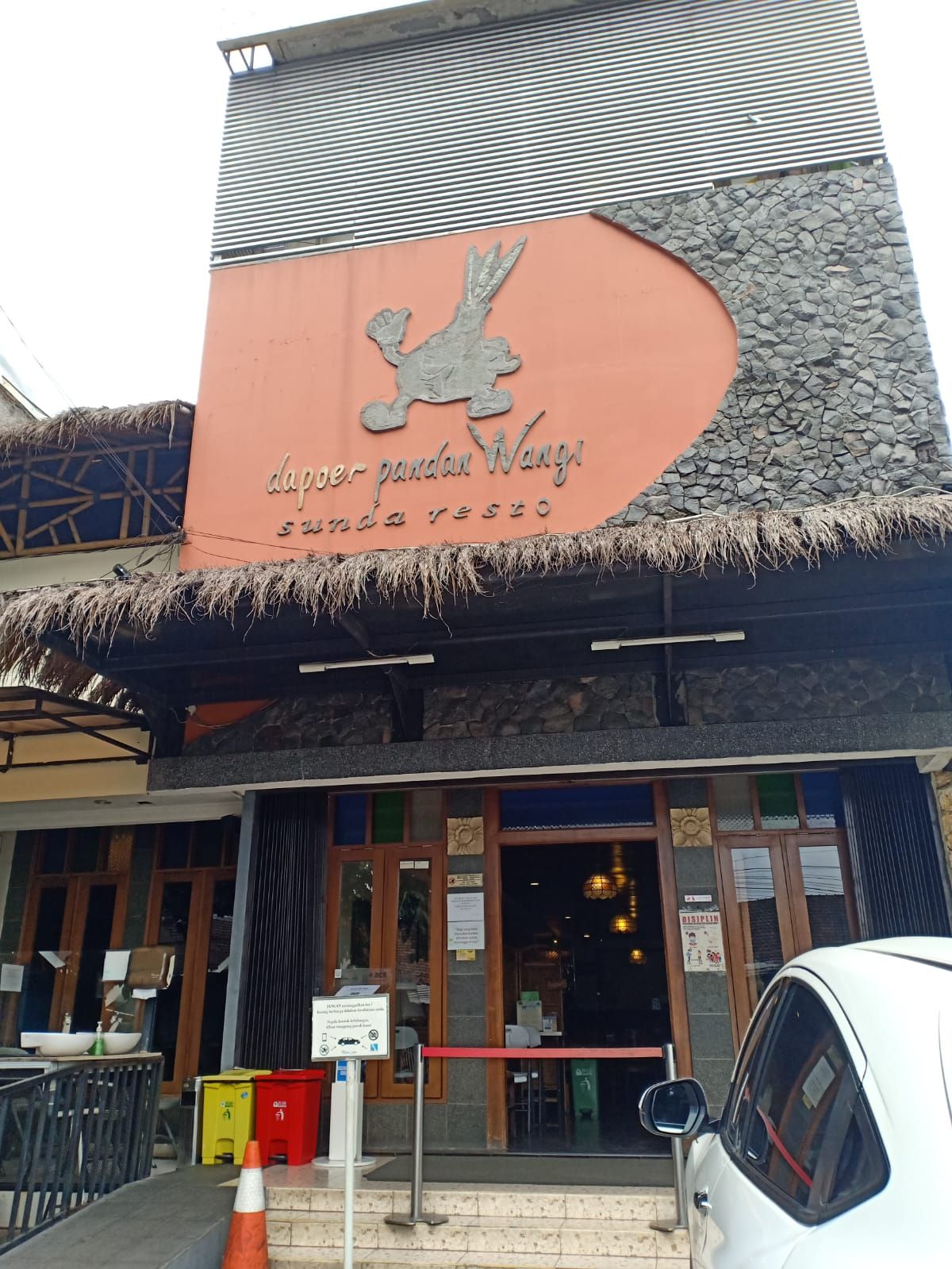 Wisata Kuliner Bandung! Dapoer Pandan Wangi, Menu Tradisional